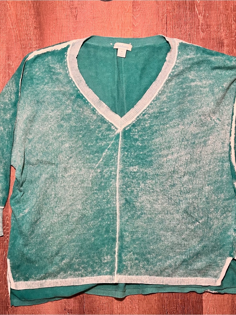 Sundance light weight sweater women’s medium green v-neck stone wash casual